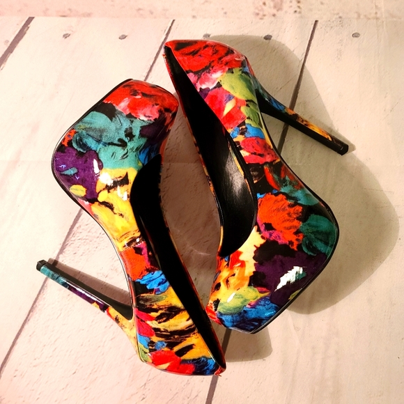 STEVE MADDEN "NALA" PLATFORM HEELS - Picture 6 of 9